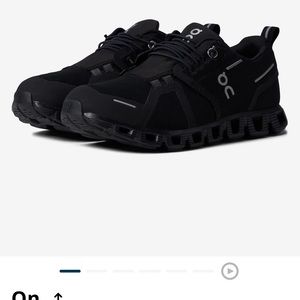 ON CLOUD 5 WATERPROOF , BARELY WORN